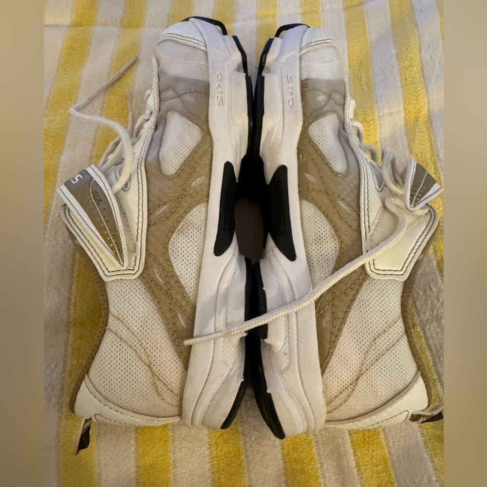 Shimano SH-WF23 cycling/ Spinning shoes, designed specifically for women. - Picture 8 of 10